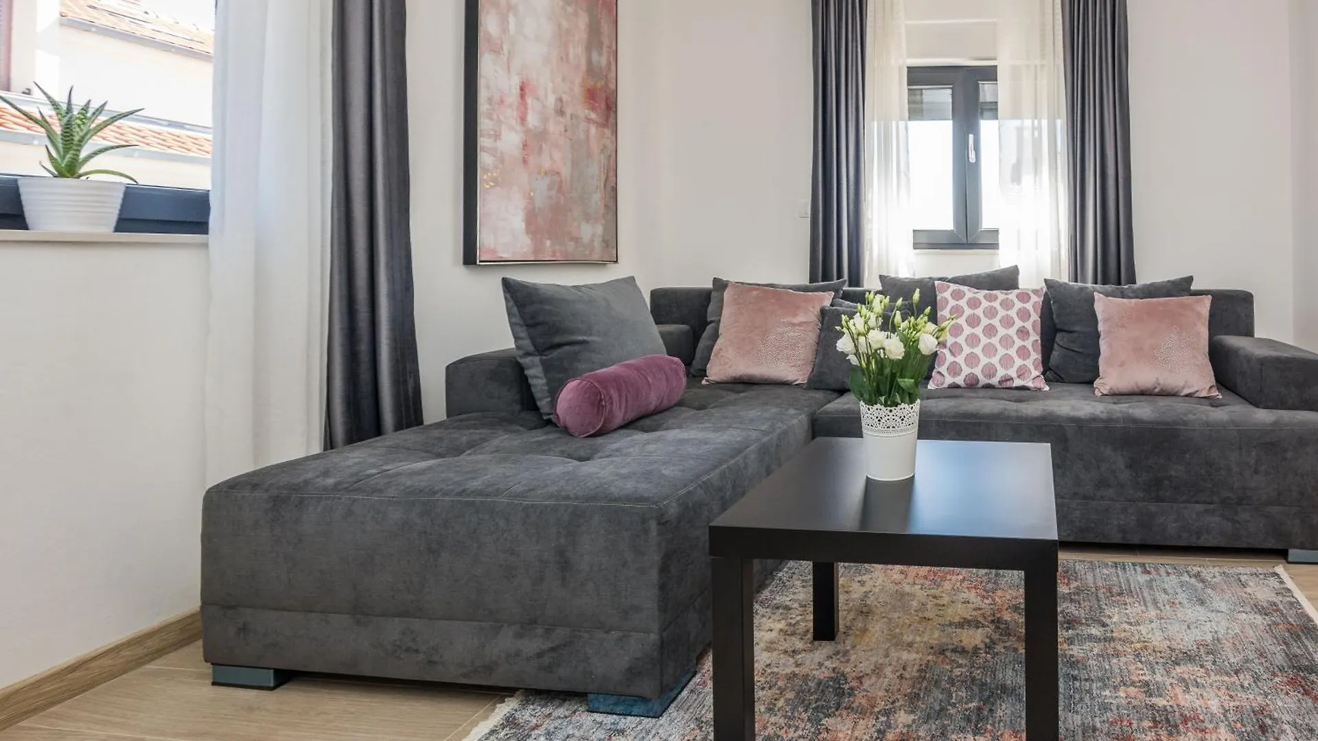 Apartments Maella Zadar